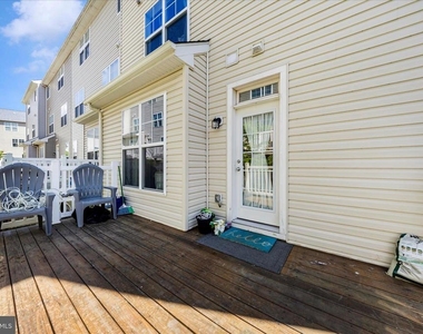 6142 Murray Terrace - Photo Thumbnail 40