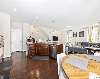 6142 Murray Terrace - Photo Thumbnail 6