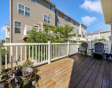 6142 Murray Terrace - Photo Thumbnail 39