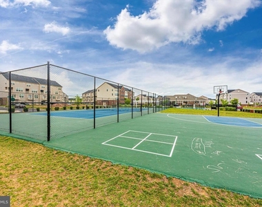 6142 Murray Terrace - Photo Thumbnail 46