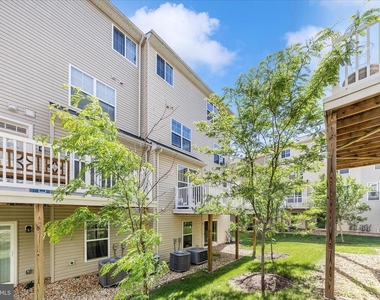 6142 Murray Terrace - Photo Thumbnail 37