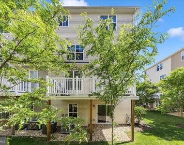 6142 Murray Terrace - Photo Thumbnail 36