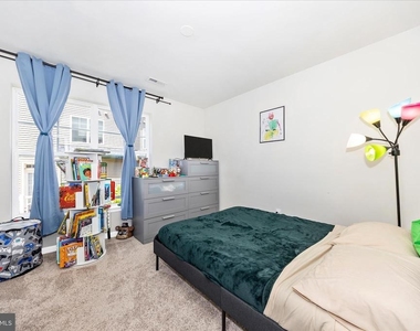 6142 Murray Terrace - Photo Thumbnail 10