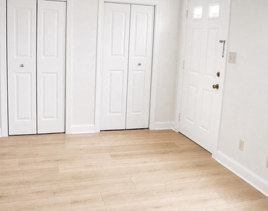 4601 Strauss Avenue - Photo Thumbnail 5