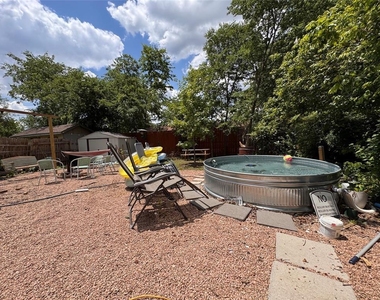 2321 Lakehurst Dr - Photo Thumbnail 18
