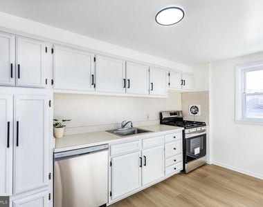 1117 Circle Drive - Photo Thumbnail 10