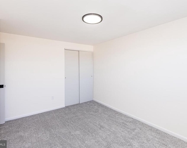 1117 Circle Drive - Photo Thumbnail 18