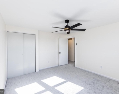 1117 Circle Drive - Photo Thumbnail 15