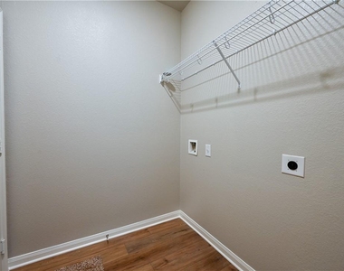 218 Mount Vernon Way - Photo Thumbnail 26