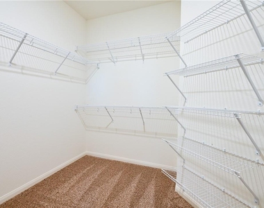 218 Mount Vernon Way - Photo Thumbnail 18