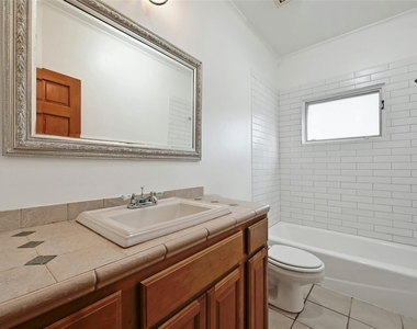 2829 San Gabriel St - Photo Thumbnail 15
