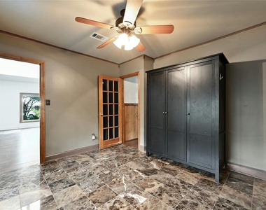2829 San Gabriel St - Photo Thumbnail 10