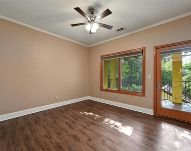 2829 San Gabriel St - Photo Thumbnail 16