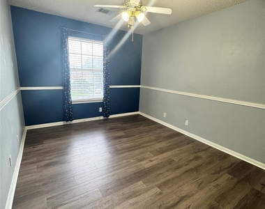 1616 War Horse Ln - Photo Thumbnail 10