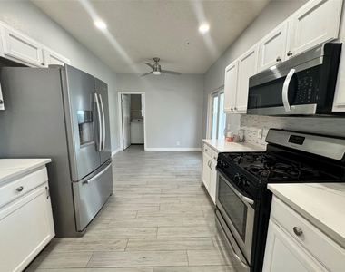 1616 War Horse Ln - Photo Thumbnail 4