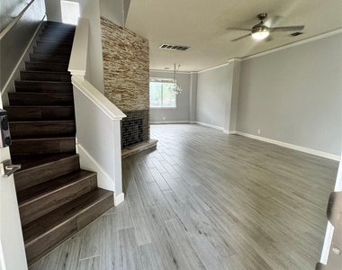 1616 War Horse Ln - Photo Thumbnail 1