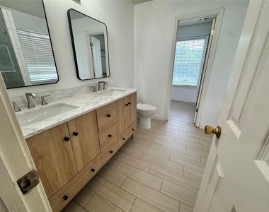 1616 War Horse Ln - Photo Thumbnail 12