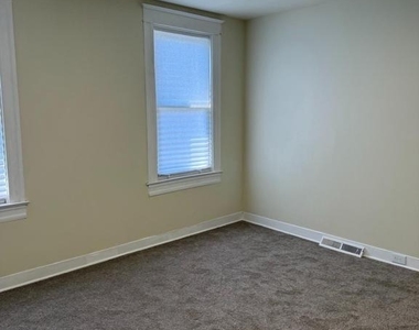 1619 E 30th Street - Photo Thumbnail 21