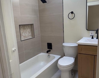 1619 E 30th Street - Photo Thumbnail 20