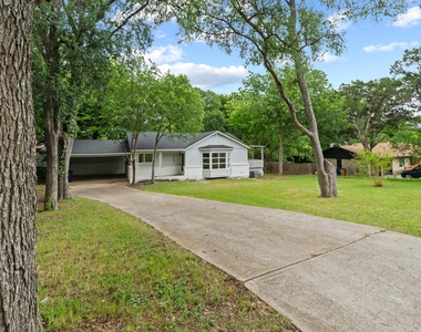 1110 Somerset Ave - Photo Thumbnail 1