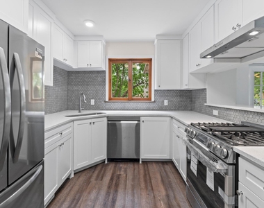 1110 Somerset Ave - Photo Thumbnail 10