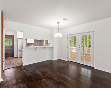 1110 Somerset Ave - Photo Thumbnail 7