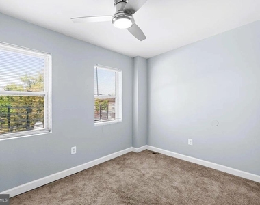1912 W Baltimore Street - Photo Thumbnail 11