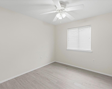 104 Whitewing Way - Photo Thumbnail 23