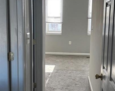 1612 W Lexington Street - Photo Thumbnail 12