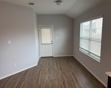 100 Granville Ct - Photo Thumbnail 2