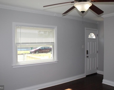 7 Cedar Drive - Photo Thumbnail 4