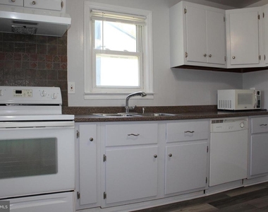 7 Cedar Drive - Photo Thumbnail 19