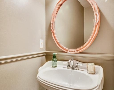 1059 Cedar Ridge Court - Photo Thumbnail 8