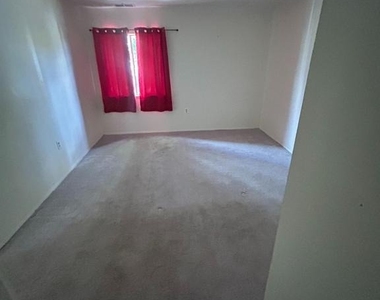 354 Gatewater Court - Photo Thumbnail 16