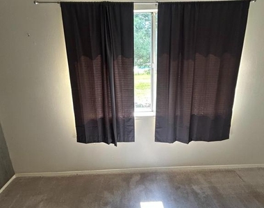 354 Gatewater Court - Photo Thumbnail 4