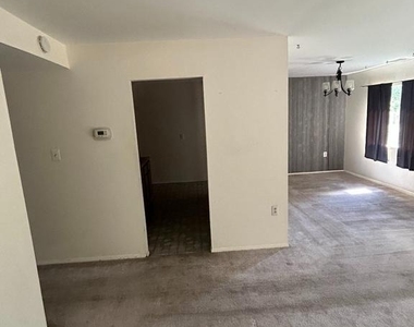 354 Gatewater Court - Photo Thumbnail 3