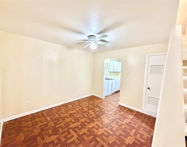 6257 Manor Rd - Photo Thumbnail 36