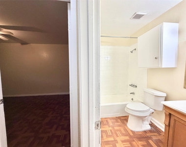 6257 Manor Rd - Photo Thumbnail 23