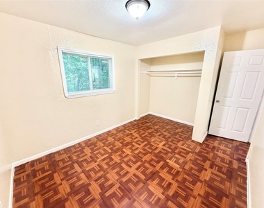 6257 Manor Rd - Photo Thumbnail 32