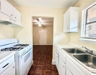 6257 Manor Rd - Photo Thumbnail 9