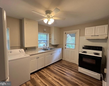 604 Sussex Avenue - Photo Thumbnail 1