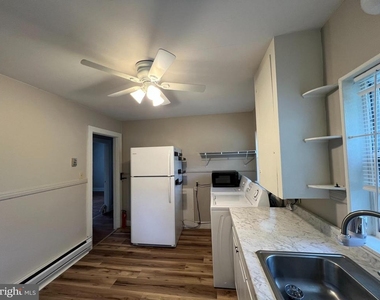 604 Sussex Avenue - Photo Thumbnail 2