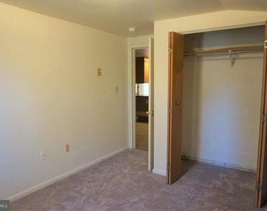 9162 Middleford Road - Photo Thumbnail 13