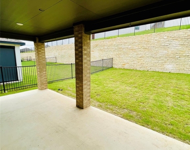 1401 Brescia Walk - Photo Thumbnail 15