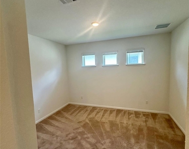 1401 Brescia Walk - Photo Thumbnail 8