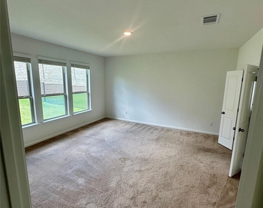 1401 Brescia Walk - Photo Thumbnail 10