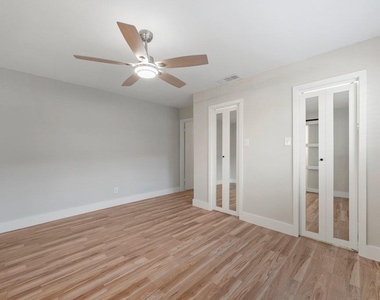 1313 Redbud Trl - Photo Thumbnail 7