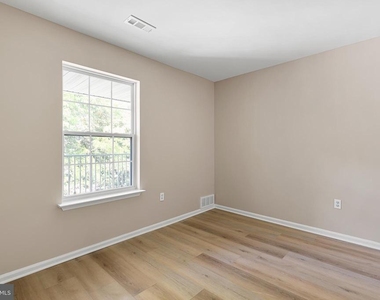 1741 Braken Avenue - Photo Thumbnail 17