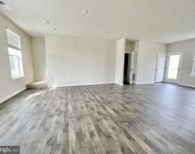 87 Filbert Drive - Photo Thumbnail 2
