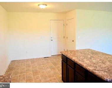 39 Riptide Court - Photo Thumbnail 3